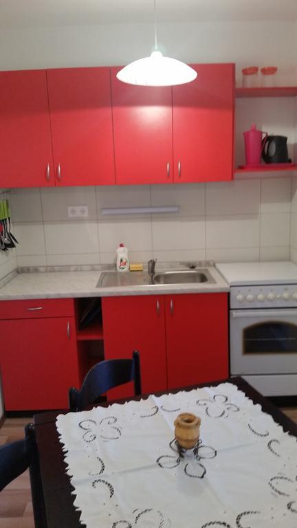 Apartments Dano Sukošan Habitación foto