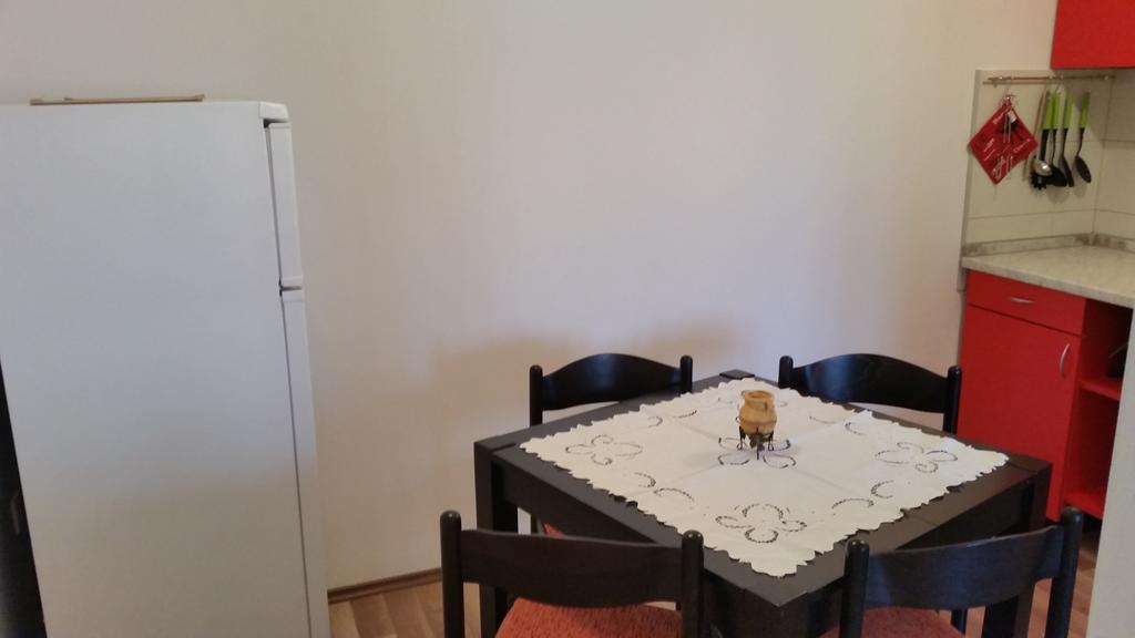 Apartments Dano Sukošan Habitación foto